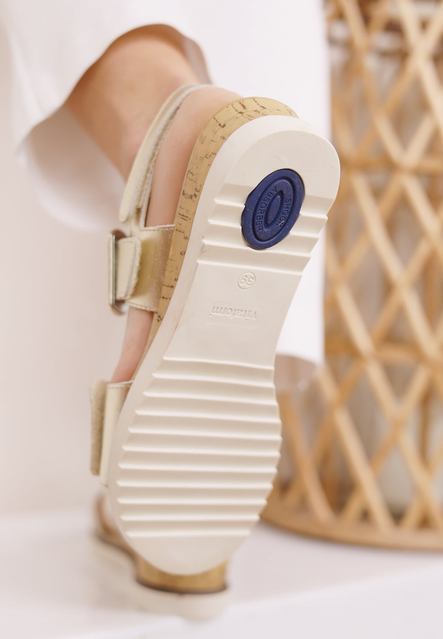 zarte Sandalette echt Leder gold