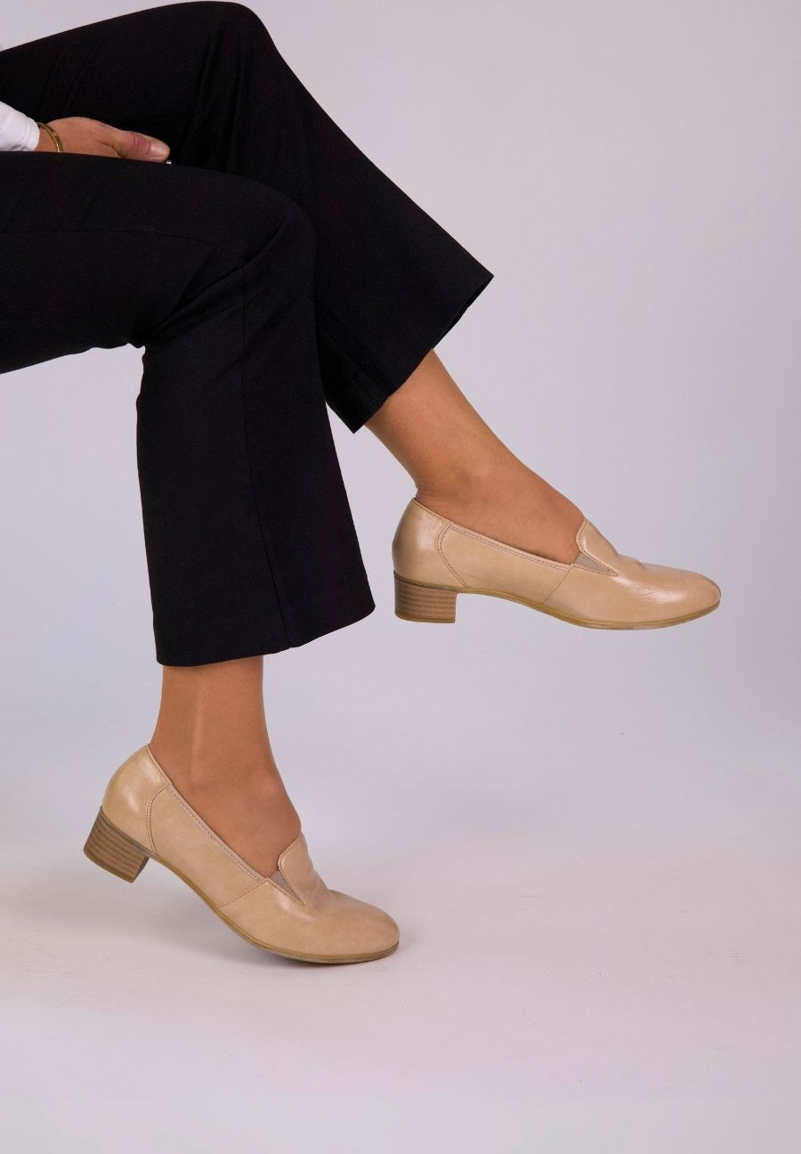 schlichter Pumps Stretch beige