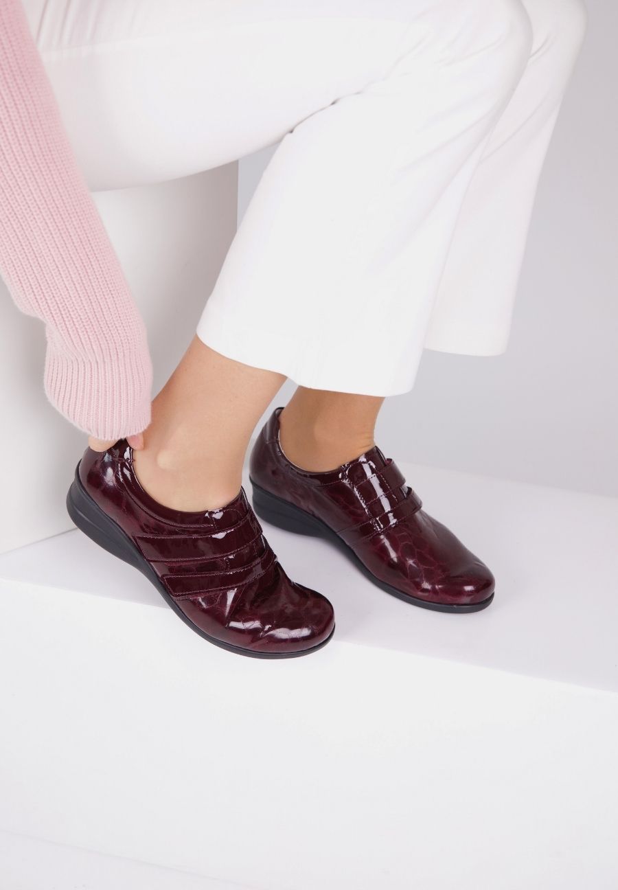 glänzender Halbschuh Leder/Stretch aubergine