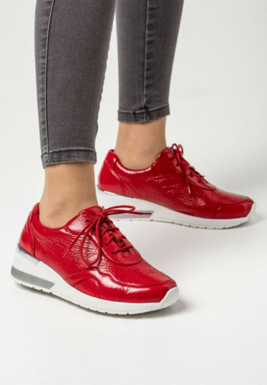 glimmende sneaker herten lakleer rood